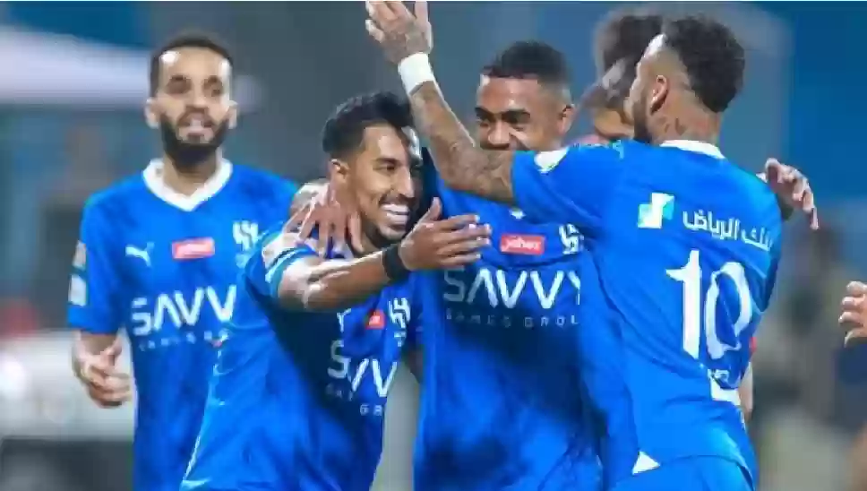 مفاجآت في تشكيل الهلال ضد الرياض