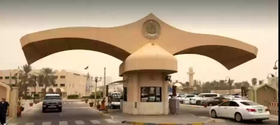 مستشفي زايد العسكري