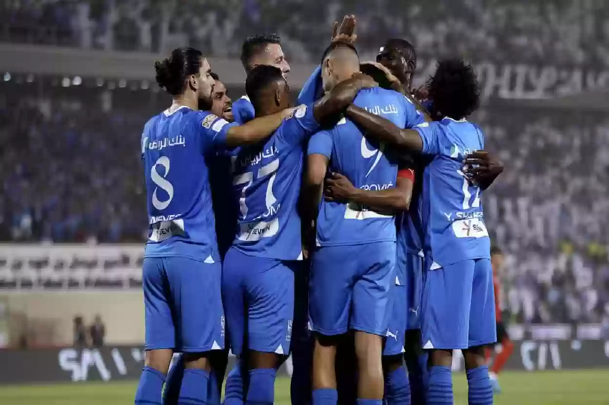 الهلال يكافئ لاعبيه بهدايا مميزة