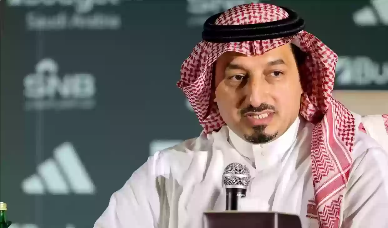 إعلامي يكشف حقائق محرجة للمسحل بعد هزيمة المنتخب